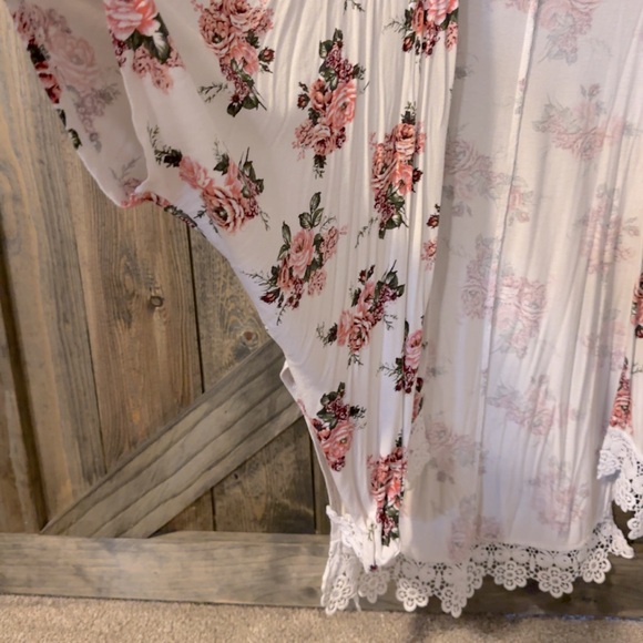 Charlotte Russe Floral Cardigan - Pink and White - Picture 2 of 3
